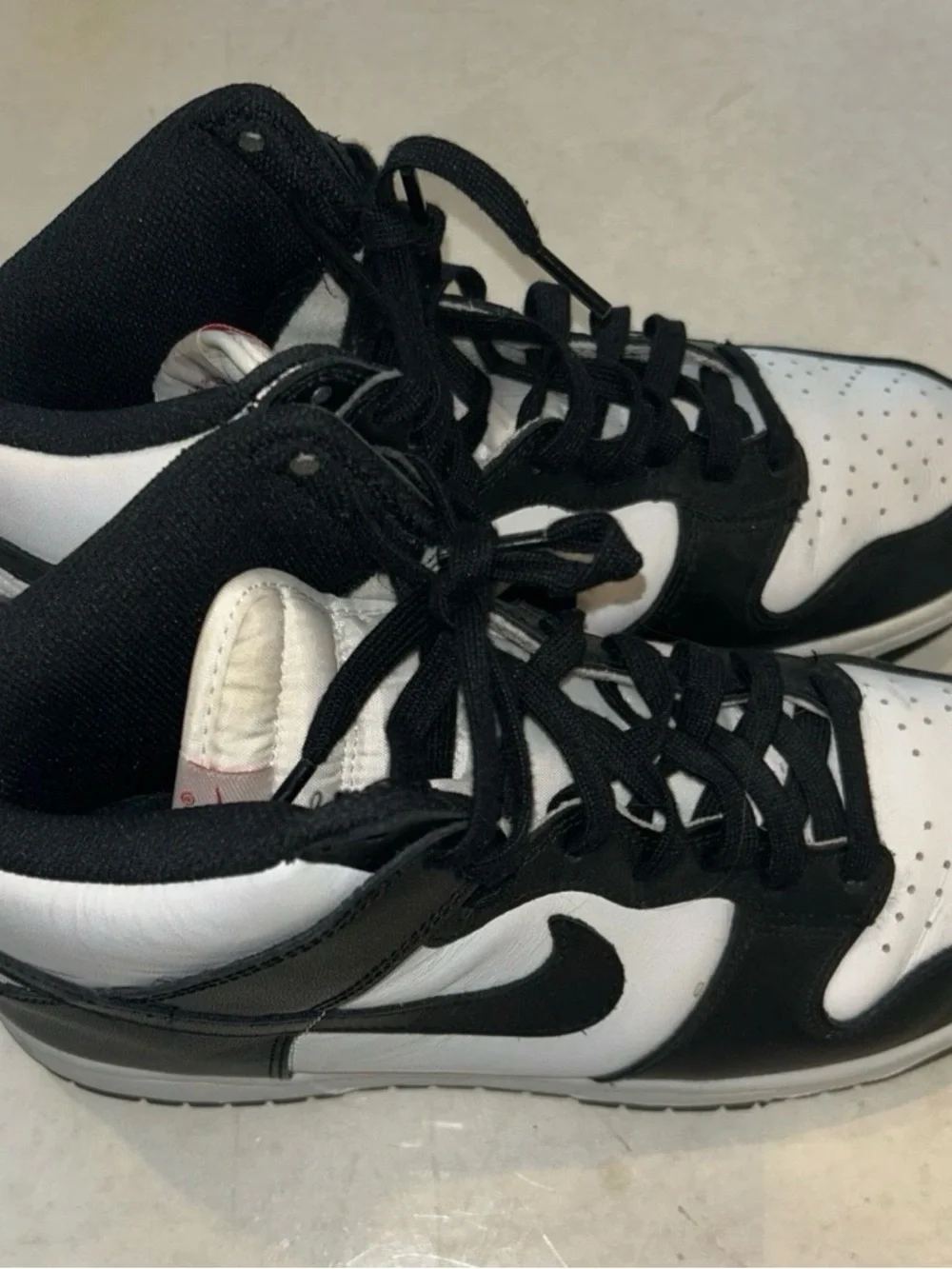 Nike Dunk High “Panda” Women’s 9 – Black/White Sneakers DD1869-103